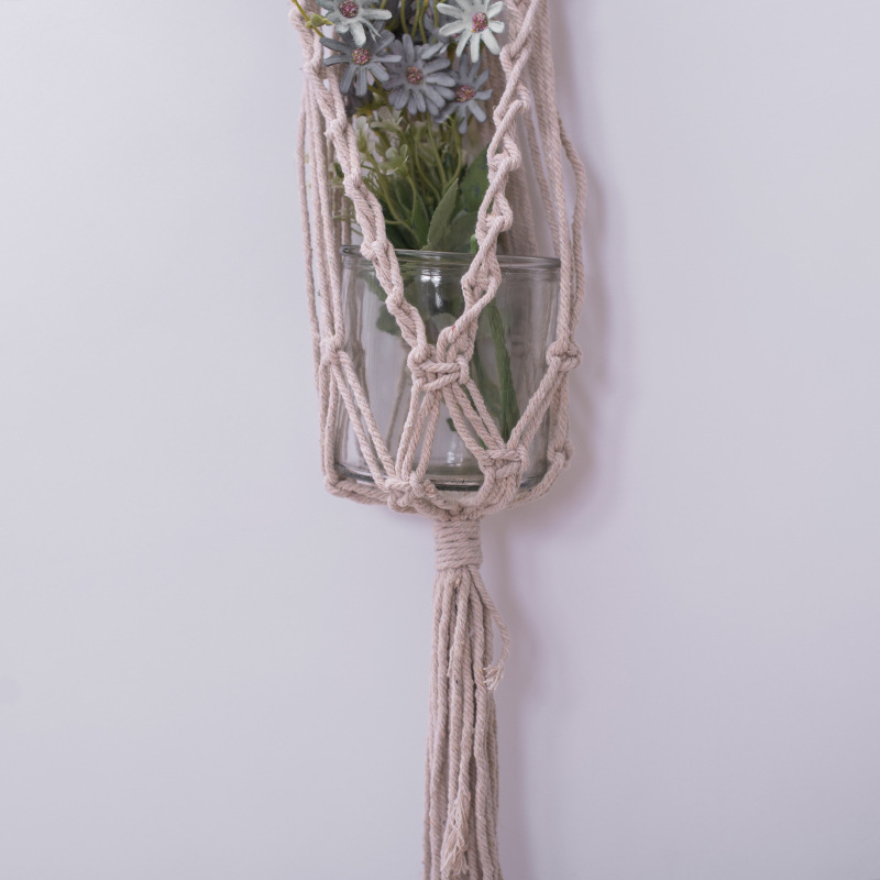 Macramé Plant Hanger · 1476 2