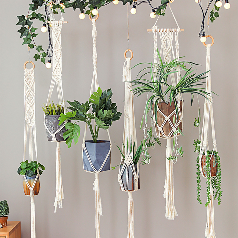 Macramé Plant Hanger · 4748 31